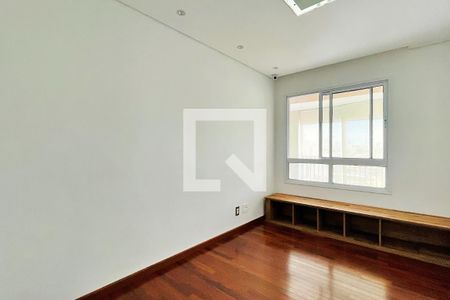 Quarto 1 de apartamento à venda com 4 quartos, 194m² em Parque Renato Maia, Guarulhos