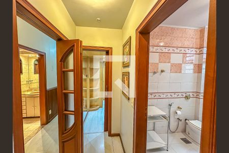Apartamento para alugar com 189m², 4 quartos e 1 vaga Apartamento para alugar com 189m², 4 quartos e 1 vagaBanheiro/Closet/Suíte