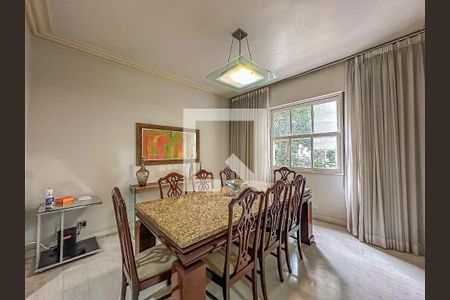 Apartamento para alugar com 189m², 4 quartos e 1 vaga Apartamento para alugar com 189m², 4 quartos e 1 vagaSala de Jantar