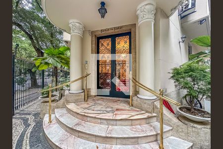 Apartamento para alugar com 189m², 4 quartos e 1 vaga Apartamento para alugar com 189m², 4 quartos e 1 vagaHall de Entrada