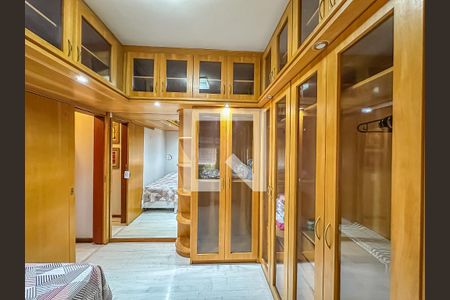 Apartamento para alugar com 189m², 4 quartos e 1 vaga Apartamento para alugar com 189m², 4 quartos e 1 vagaSuíte 2