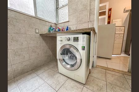 Apartamento para alugar com 189m², 4 quartos e 1 vaga Apartamento para alugar com 189m², 4 quartos e 1 vagaLavanderia