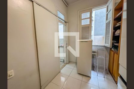 Apartamento para alugar com 189m², 4 quartos e 1 vaga Apartamento para alugar com 189m², 4 quartos e 1 vagaLavanderia