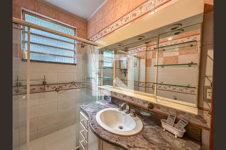 Apartamento para alugar com 189m², 4 quartos e 1 vaga Apartamento para alugar com 189m², 4 quartos e 1 vagaBanheiro/Suíte