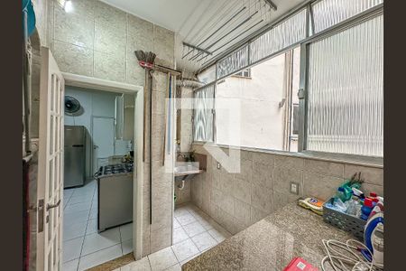 Apartamento para alugar com 189m², 4 quartos e 1 vaga Apartamento para alugar com 189m², 4 quartos e 1 vagaLavanderia