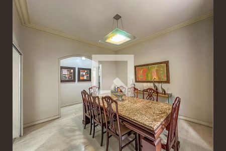 Apartamento para alugar com 189m², 4 quartos e 1 vaga Apartamento para alugar com 189m², 4 quartos e 1 vagaSala de Jantar