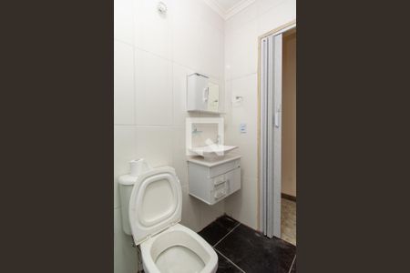 Casa à venda com 159m², 3 quartos e 3 vagas Casa à venda com 159m², 3 quartos e 3 vagasBanheiro Social