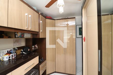 Apartamento à venda com 70m², 3 quartos e 2 vagasCloset