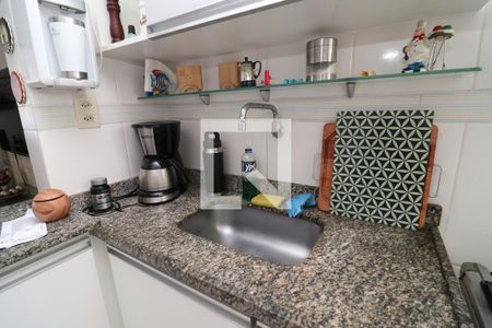 Apartamento à venda com 70m², 3 quartos e 2 vagasCozinha
