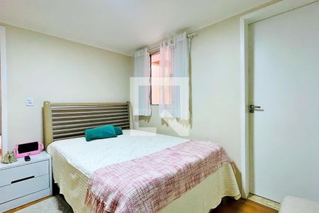 Casa à venda com 172m², 3 quartos e 2 vagasSuíte - Casa 2