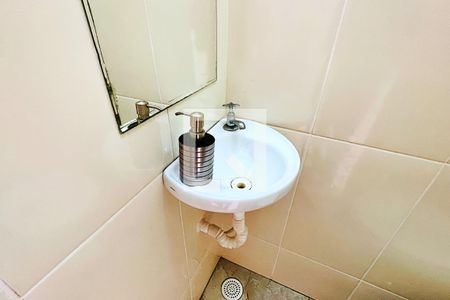 Casa à venda com 172m², 3 quartos e 2 vagasLavabo