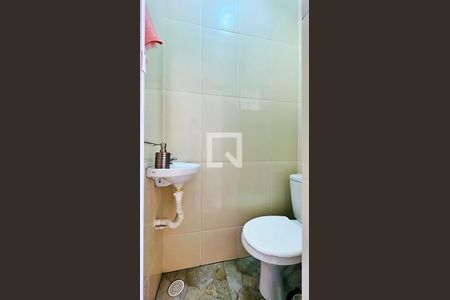 Casa à venda com 172m², 3 quartos e 2 vagasLavabo