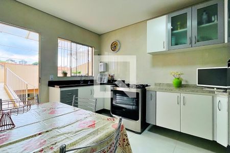 Casa à venda com 172m², 3 quartos e 2 vagasCozinha - Casa 1