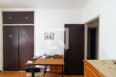 Casa à venda com 400m², 4 quartos e 2 vagas Casa à venda com 400m², 4 quartos e 2 vagasQuarto 01