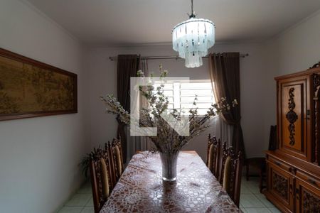 Casa à venda com 400m², 4 quartos e 2 vagas Casa à venda com 400m², 4 quartos e 2 vagasSala de Jantar