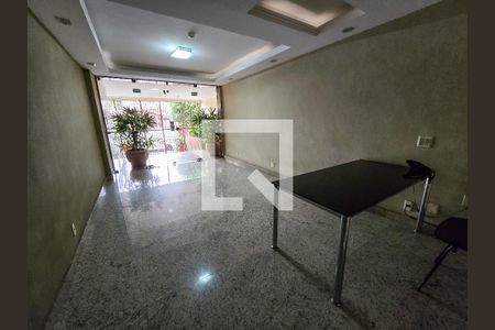 Apartamento à venda com 200m², 4 quartos e 3 vagas Apartamento à venda com 200m², 4 quartos e 3 vagasHall de entrada