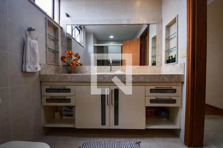 Apartamento à venda com 200m², 4 quartos e 3 vagas Apartamento à venda com 200m², 4 quartos e 3 vagasBanheiro do Quarto 3 - Suíte Master