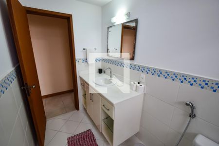 Apartamento à venda com 200m², 4 quartos e 3 vagas Apartamento à venda com 200m², 4 quartos e 3 vagasBanheiro Social
