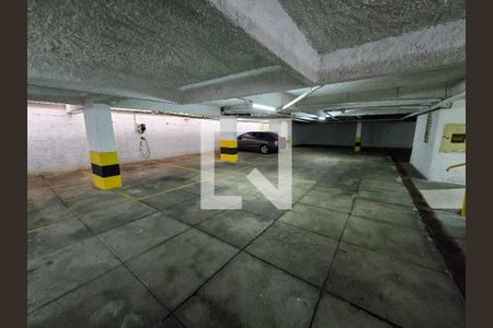 Apartamento à venda com 200m², 4 quartos e 3 vagas Apartamento à venda com 200m², 4 quartos e 3 vagasGaragem