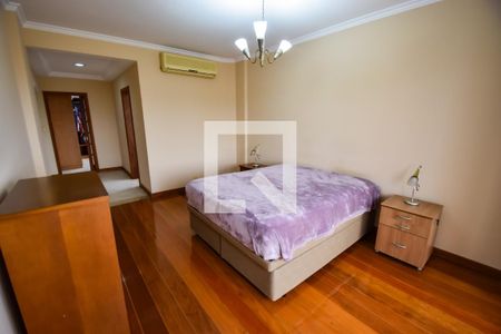 Apartamento à venda com 200m², 4 quartos e 3 vagas Apartamento à venda com 200m², 4 quartos e 3 vagasQuarto 3 - Suíte Master