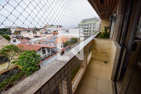 Apartamento à venda com 200m², 4 quartos e 3 vagas Apartamento à venda com 200m², 4 quartos e 3 vagasVaranda do Quarto 3 - Suíte Master