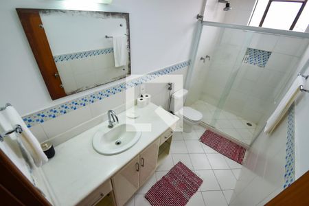 Apartamento à venda com 200m², 4 quartos e 3 vagas Apartamento à venda com 200m², 4 quartos e 3 vagasBanheiro Social