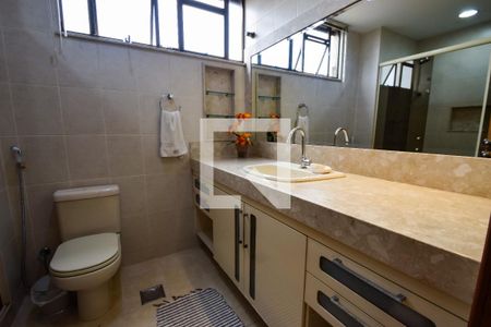 Apartamento à venda com 200m², 4 quartos e 3 vagas Apartamento à venda com 200m², 4 quartos e 3 vagasBanheiro do Quarto 3 - Suíte Master