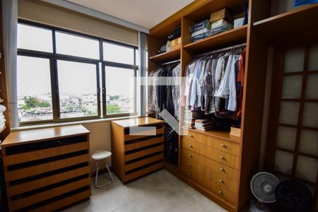 Apartamento à venda com 200m², 4 quartos e 3 vagas Apartamento à venda com 200m², 4 quartos e 3 vagasCloset do Quarto 3 - Suíte Master