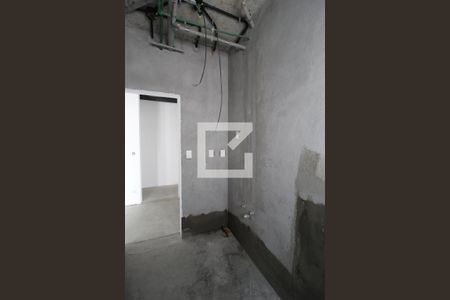 Apartamento à venda com 472m², 5 quartos e 4 vagasBanheiro da Suíte 2