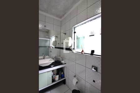 Casa à venda com 306m², 3 quartos e 2 vagasBanheiro Social