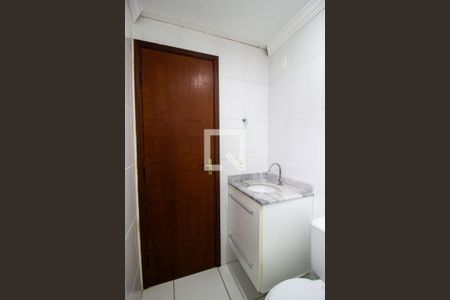 Apartamento para alugar com 67m², 2 quartos e 2 vagas Apartamento para alugar com 67m², 2 quartos e 2 vagasBanheiro