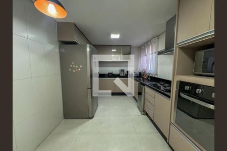 Apartamento à venda com 136m², 3 quartos e 2 vagas Apartamento à venda com 136m², 3 quartos e 2 vagasFoto 01