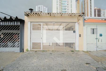 Casa à venda com 150m², 2 quartos e 2 vagasFachada