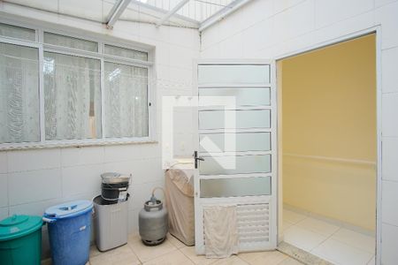 Casa à venda com 150m², 2 quartos e 2 vagasÁrea de Serviço e quintal