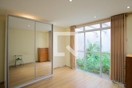 Casa à venda com 150m², 2 quartos e 2 vagasSuíte 1