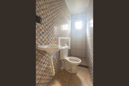 Casa para alugar com 50m², 1 quarto e 1 vaga Casa para alugar com 50m², 1 quarto e 1 vagaBanheiro