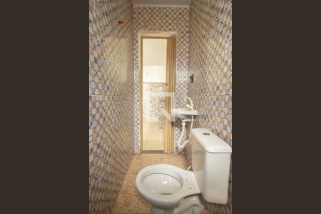 Casa para alugar com 50m², 1 quarto e 1 vaga Casa para alugar com 50m², 1 quarto e 1 vagaBanheiro