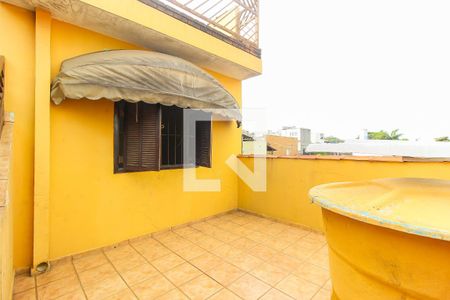 Casa à venda com 149m², 3 quartos e 3 vagas Casa à venda com 149m², 3 quartos e 3 vagasVaranda