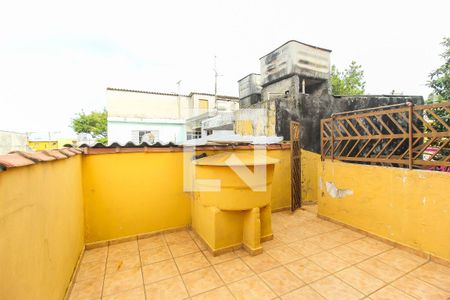 Casa à venda com 149m², 3 quartos e 3 vagas Casa à venda com 149m², 3 quartos e 3 vagasVaranda