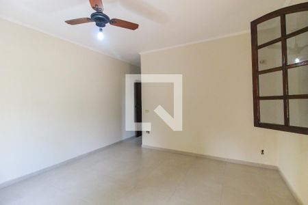 Casa à venda com 149m², 3 quartos e 3 vagas Casa à venda com 149m², 3 quartos e 3 vagasSuíte