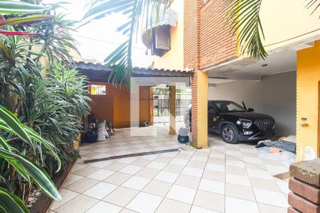 Casa à venda com 149m², 3 quartos e 3 vagas Casa à venda com 149m², 3 quartos e 3 vagasQuintal