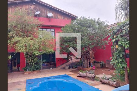 Casa à venda com 525m², 3 quartos e 2 vagasPiscina