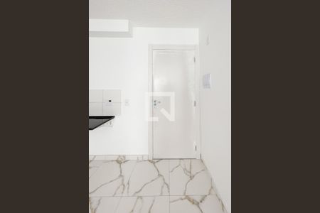 Entrada  de apartamento para alugar com 2 quartos, 34m² em Parque Bristol, São Bernardo do Campo
