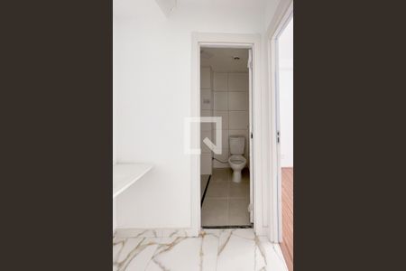 Apartamento para alugar com 34m², 2 quartos e sem vaga Apartamento para alugar com 34m², 2 quartos e sem vagaBanheiro Social