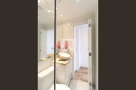 Apartamento à venda com 79m², 2 quartos e 2 vagasQuarto - Banheiro