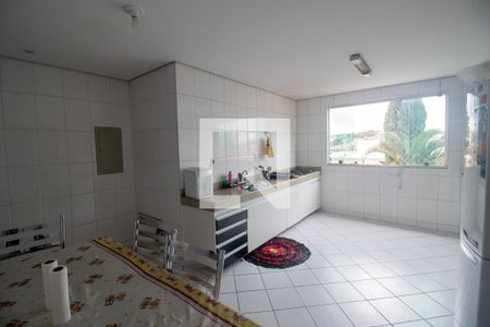 Casa à venda com 370m², 3 quartos e 5 vagas Casa à venda com 370m², 3 quartos e 5 vagasCozinha