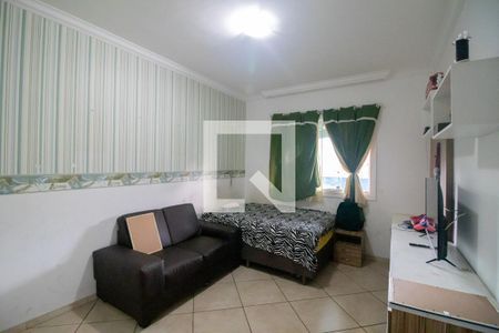 Casa à venda com 370m², 3 quartos e 5 vagas Casa à venda com 370m², 3 quartos e 5 vagasSala