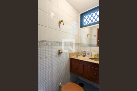 Casa para alugar com 400m², 6 quartos e 4 vagas Casa para alugar com 400m², 6 quartos e 4 vagasLavabo