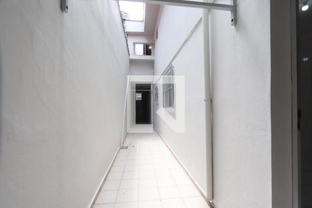 Casa para alugar com 100m², 1 quarto e 1 vagaCorredor Lateral