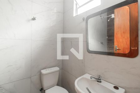 Casa à venda com 150m², 3 quartos e 1 vaga Casa à venda com 150m², 3 quartos e 1 vagaBanheiro da Suíte